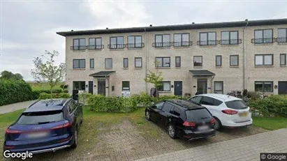 Lejligheder til leje i Nivå - Foto fra Google Street View Lejligheder til leje i Nivå - Foto fra Google Street View